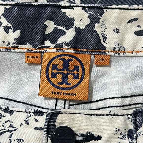 TORY BURCH Alexa Floral Print Cropped Skinny Jeans - Picture 8 of 11